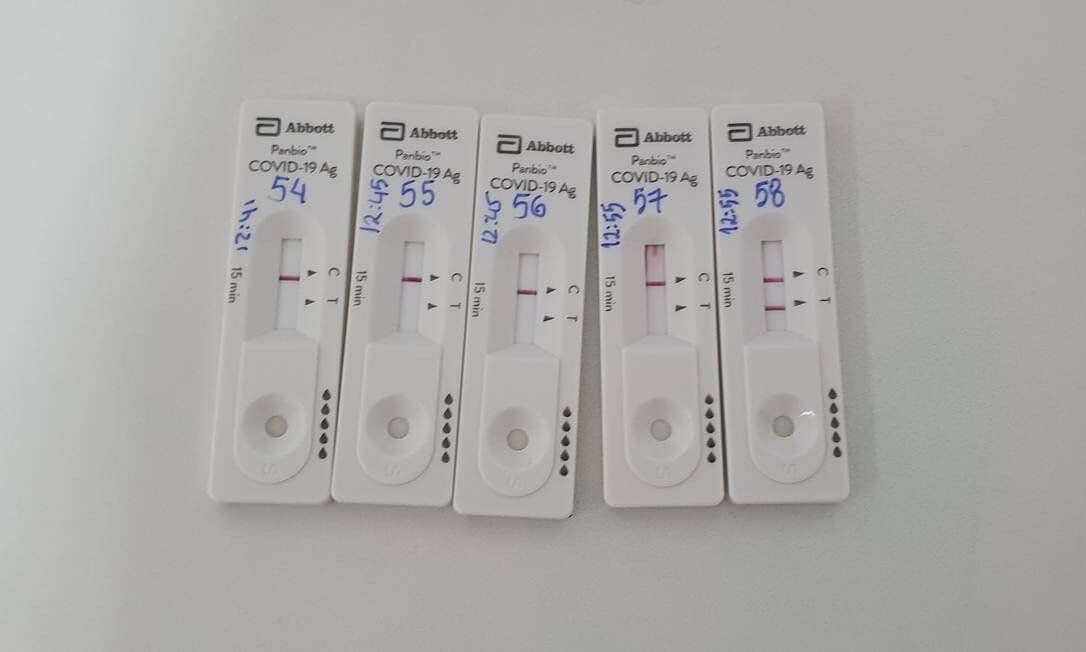 Testes rápidos não são tão eficazes para detectar coronavírus em crianças, apontam estudos preliminares