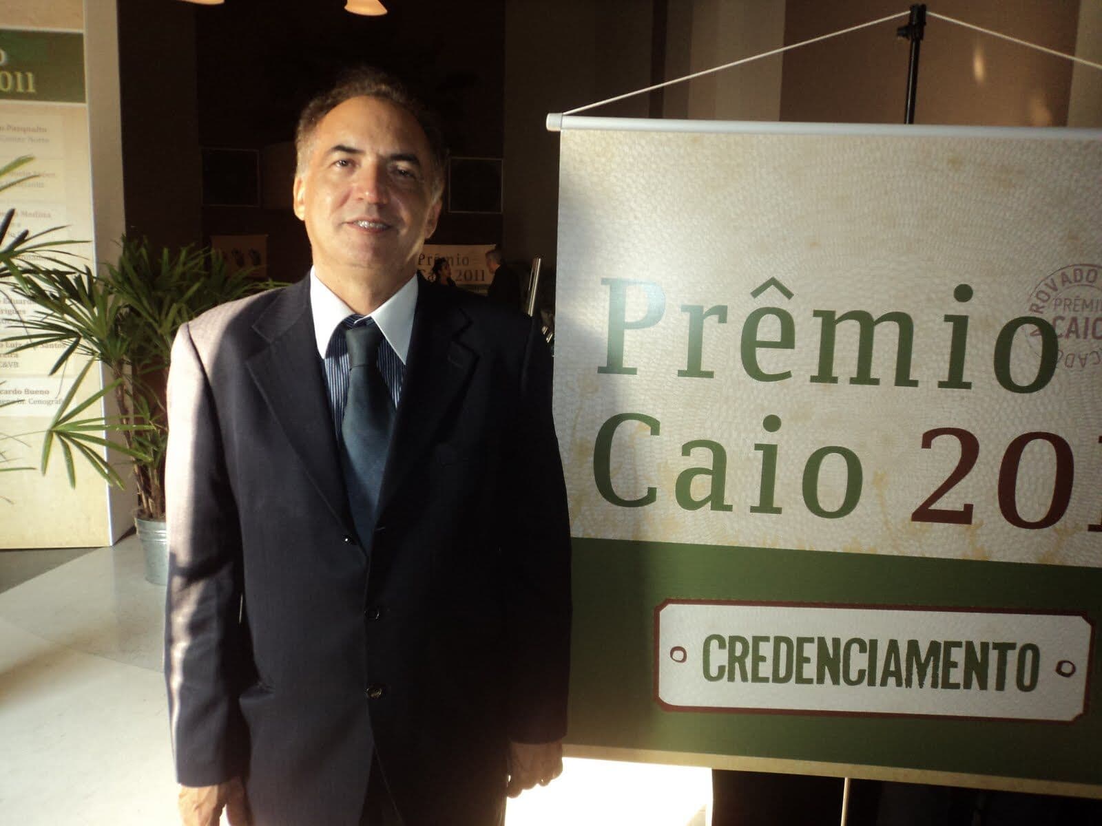 Morre professor da UFPB e jornalista Rogério Almeida