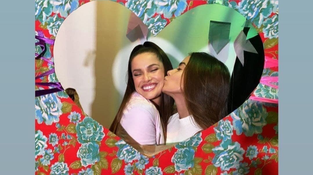 Juliette grava documentário na casa de Anitta e conta como sonhou com o final