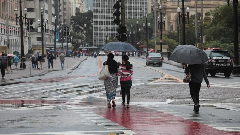 São Paulo registra 3,2ºC e bate recorde de frio dos últimos 17 anos, diz CGE