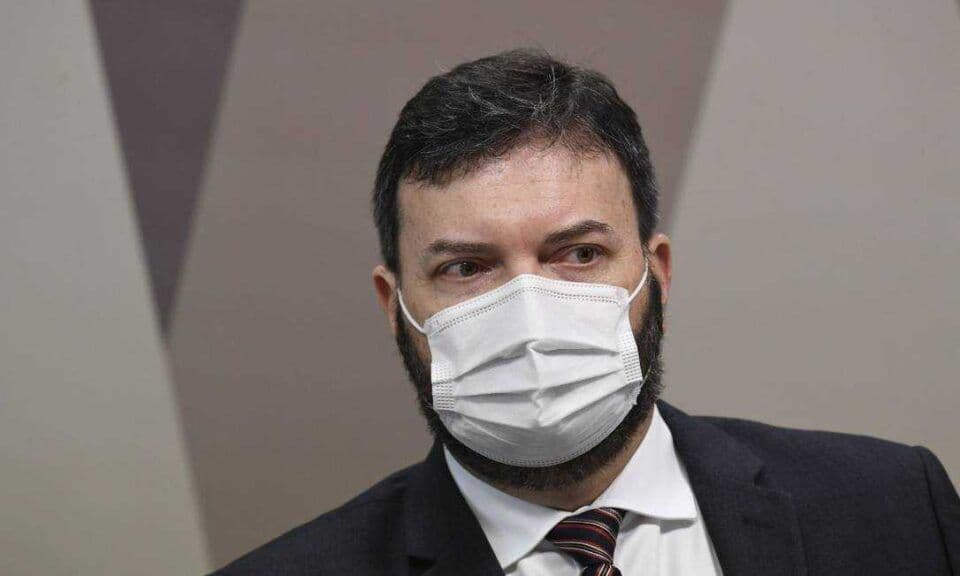 Senador da CPI afirma que Blanco falou 108 vezes com Dominghetti em um mês