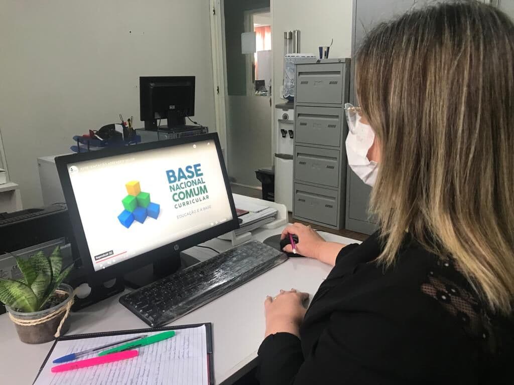 Campina Grande terá educação financeira integrada ao currículo das escolas municipais
