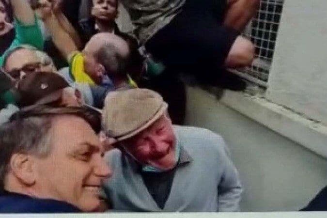 Bolsonaro baixa o nível e chama Barroso de "filho da p***" em Santa Catarina
