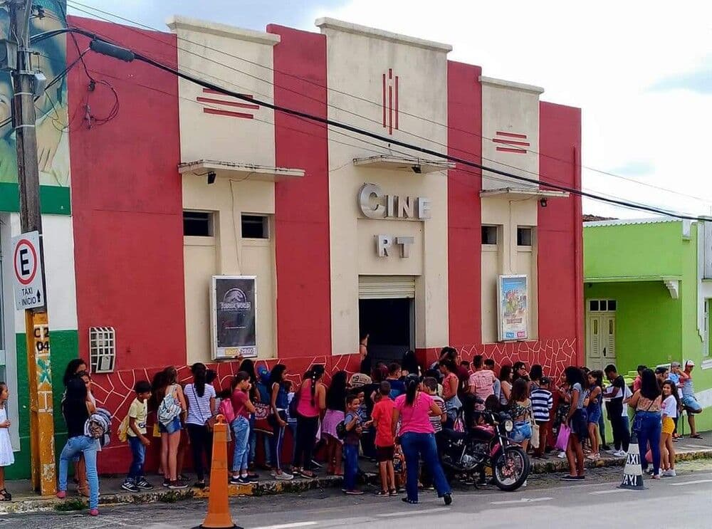 Único cinema de rua da Paraíba corre risco de fechar por conta da pandemia e dono faz campanha para arrecadar doações e manter funcionamento