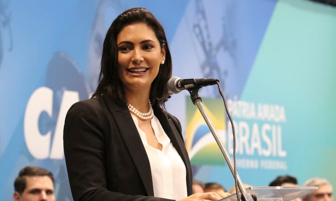 Michelle Bolsonaro faz campanha para candidatos e destaca vereador paraibano em suas redes sociais