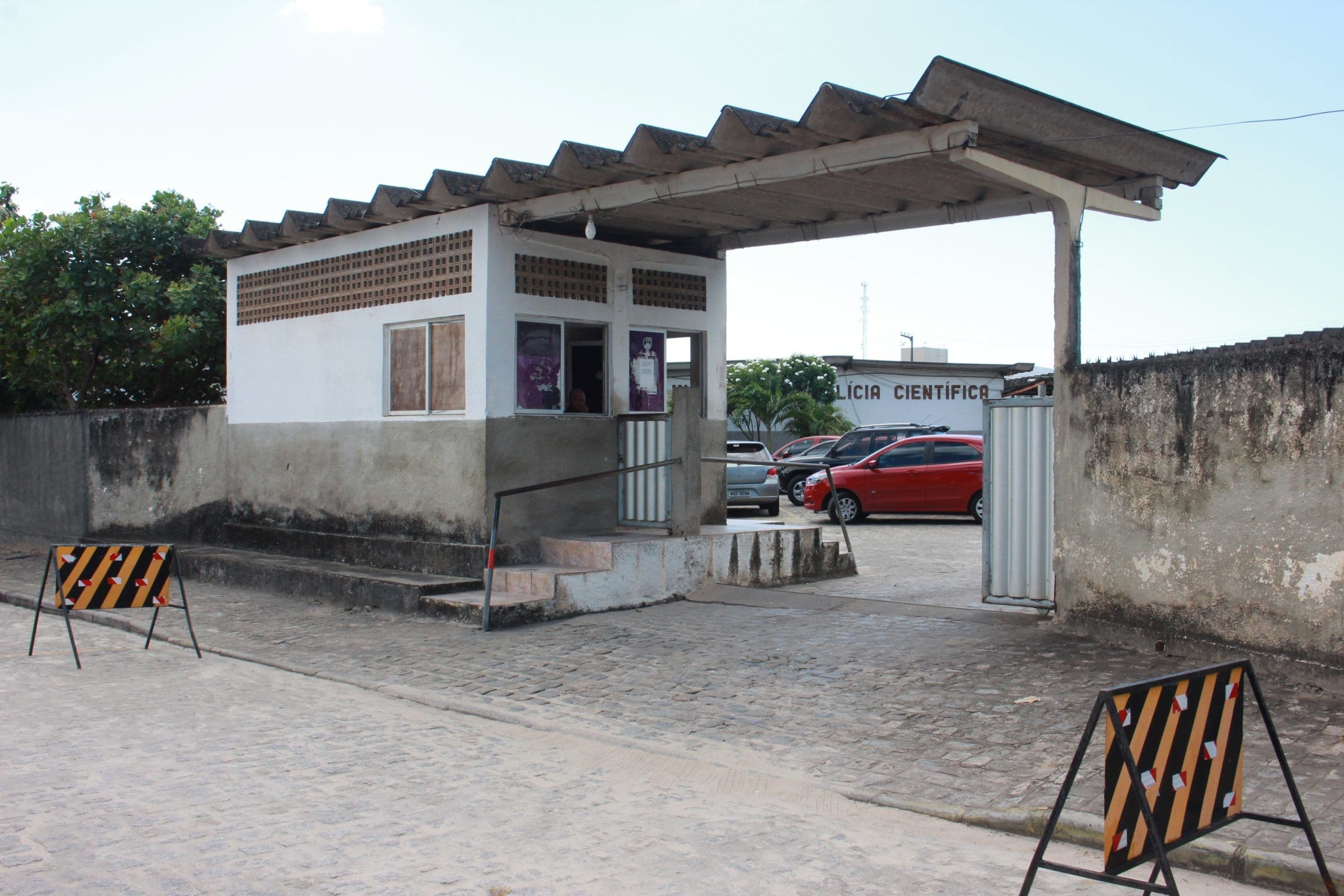 Homem é assassinado em mata e seu corpo é arrastado para as margens da BR-230, em Santa Rita