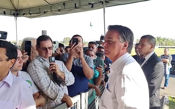 Bolsonaro repete ataques, diz que 'parte' do STF quer 'volta da corrupção', mas nega ter ofendido ministros