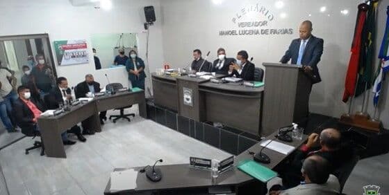 Protesto de juremeiros contra vereador de Alhandra por intolerância religiosa gera confusão e termina na delegacia