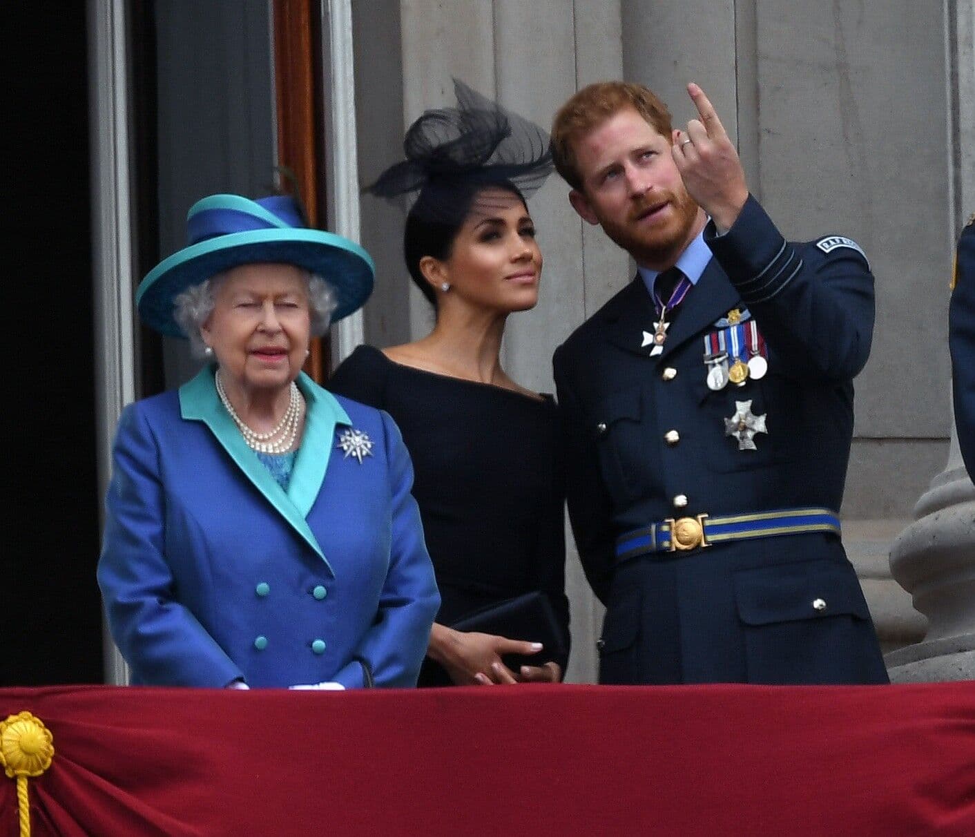 Príncipe Harry e Meghan Markle pedem audiência com a Rainha e deixam corte em polvorosa