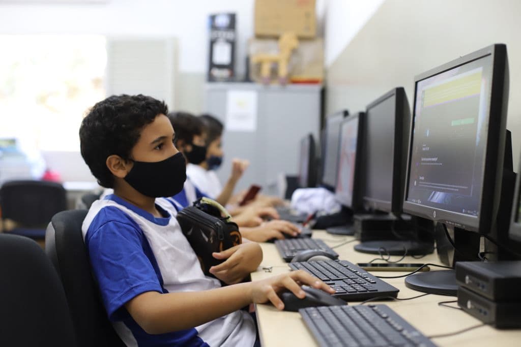Alunos de Cabedelo se classificam para Etapa Nacional das Olimpíadas Brasileira de Robótica