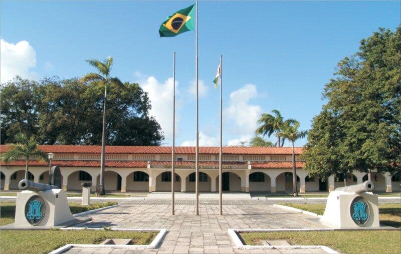 Tenente do Exército suspeito de agredir esposa em João Pessoa aguarda audiência de custódia no 1º Grupamento de Engenharia