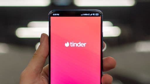 Tinder disponibiliza Explorar para conectar pessoas por gostos em comum