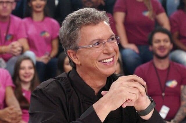 Boninho ironiza especulações sobre elenco do BBB 22 e afirma que mudará tudo