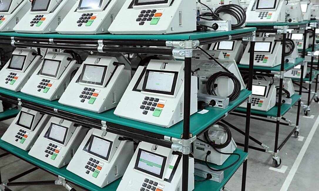 TSE mostra nova urna eletrônica que será usada a partir das eleições de 2022