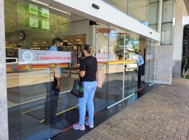 Em nova decisão, desembargador suspende exigência do passaporte vacinal em estabelecimentos comerciais em Natal