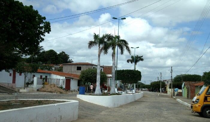 Ministério Público de Contas detecta irregularidades em contratação de garis em Areia de Baraúnas