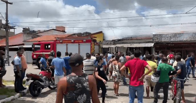 Incêndio atinge residência no bairro da Torre, em João Pessoa
