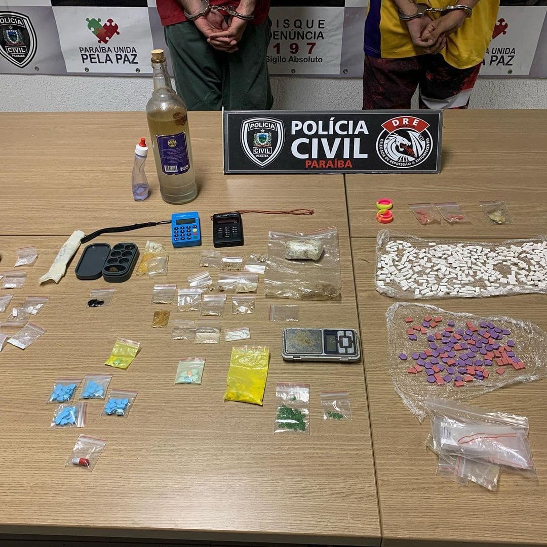 Homens são presos e Polícia apreende cerca de 600 comprimidos de ecstasy dura tes ações em João Pessoa