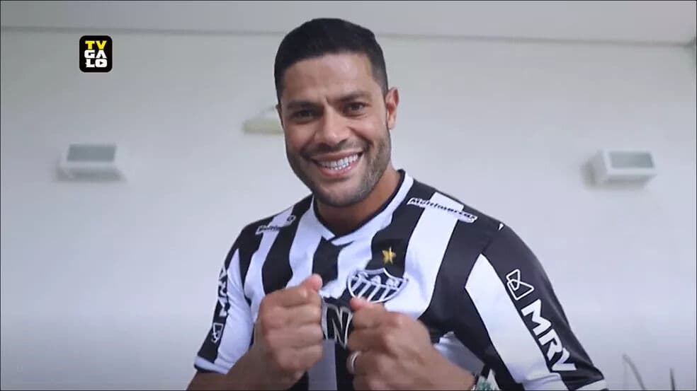 Atlético-MG anuncia renovação de contrato com Hulk