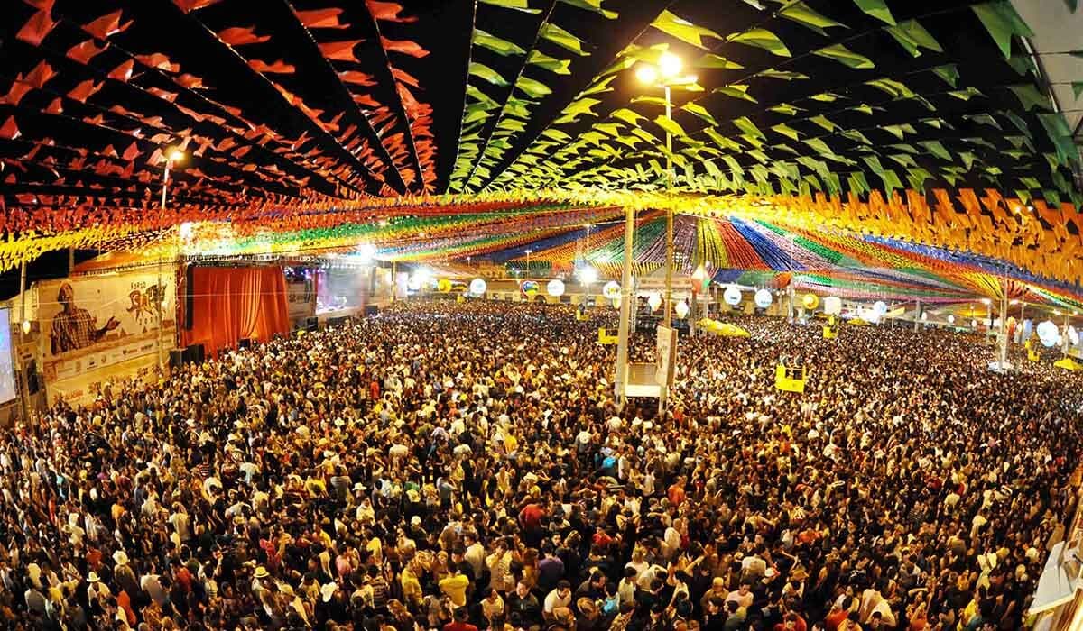 Romero participa de 1ª reunião sobre os preparativos para o Maior São João do Mundo