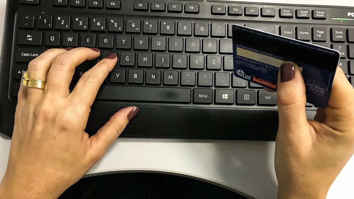 Sites asiáticos disparam e já vendem para 2/3 dos internautas brasileiros