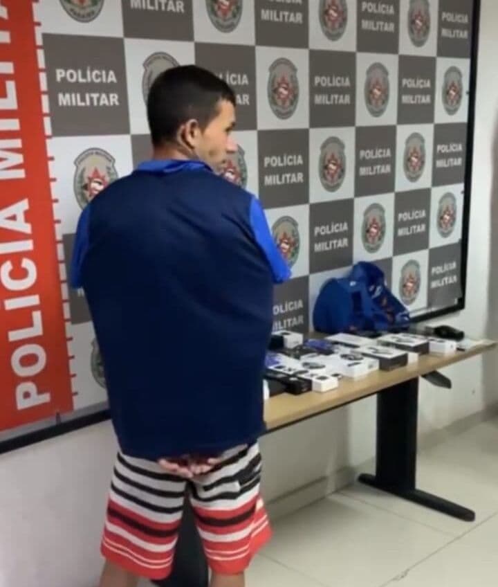 Acusados de assaltar loja de celulares são presos em João Pessoa