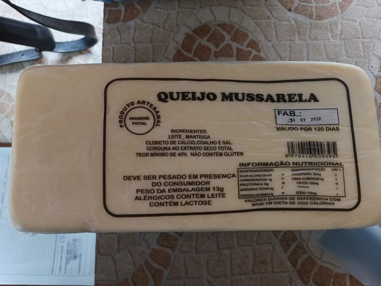 Gevisa apreende em Campina Grande meia tonelada de queijo comercializado irregularmente