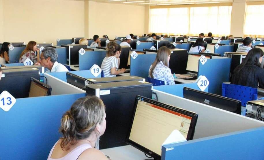 Exame teórico para CNH e curso de reciclagem passam a ser aplicados nos Centros de Formação de Condutores na Paraíba, anuncia Detran