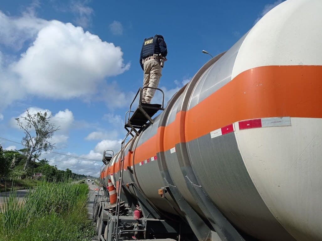 Operação Rota Brasil fiscaliza cargas de produtos perigosos em rodovias da Paraíba
