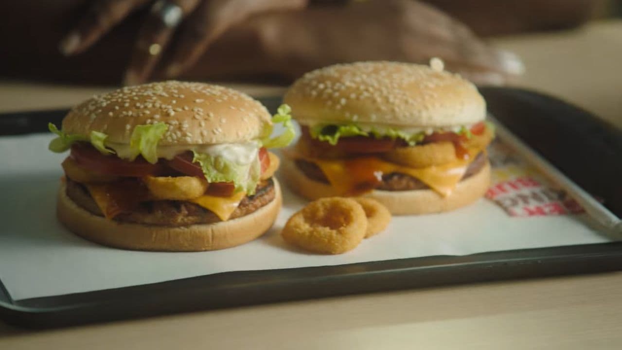 Após críticas, Burger King muda nome de Whopper Costela sem costela