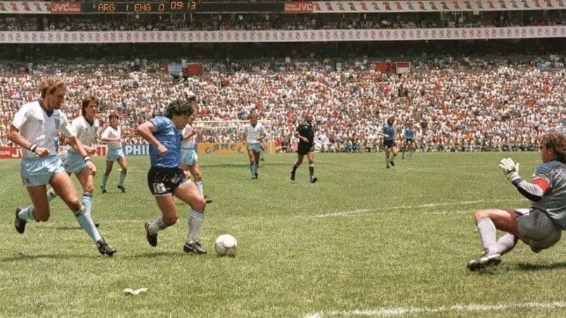 Argentino Diego Maradona morre aos 60 anos