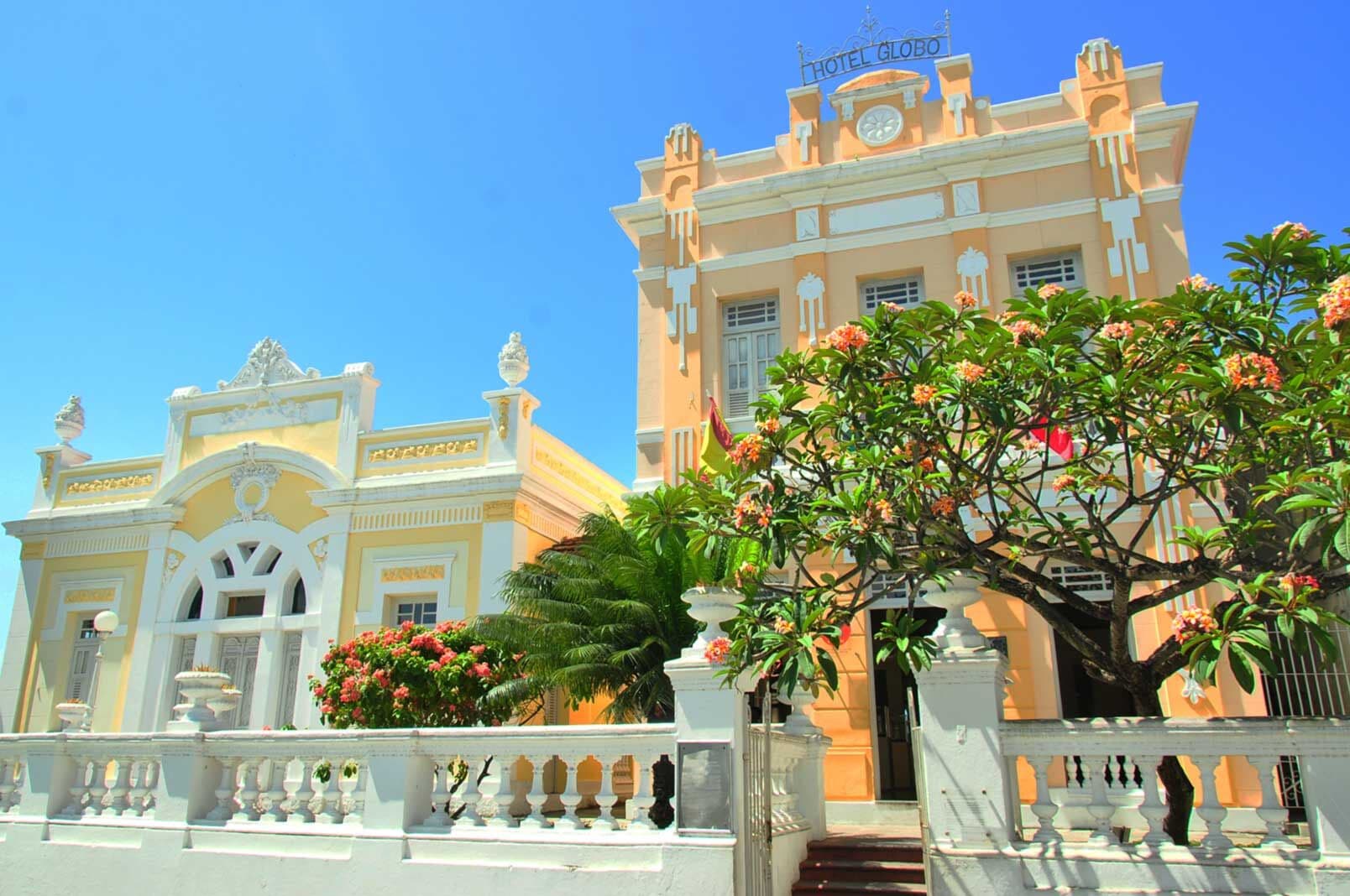 Funjope promove sarau poético no Hotel Globo com escritores de três estados