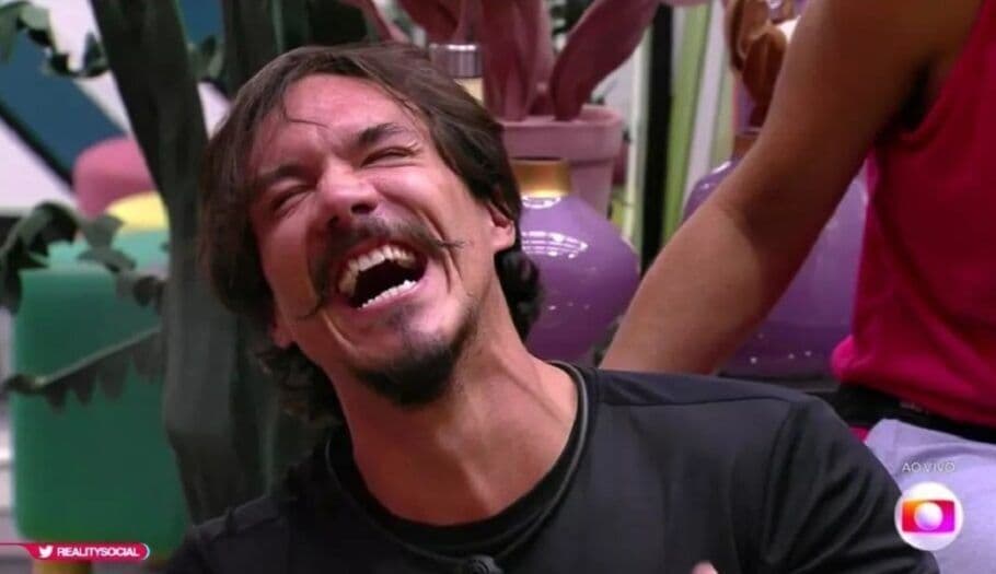 Irmã de Eliezer do BBB 22 pede respeito pela trajetória do designer