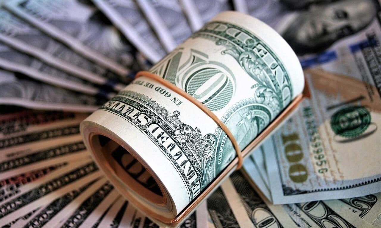 Dólar é cotado a R$ 5,6430 nesta segunda-feira