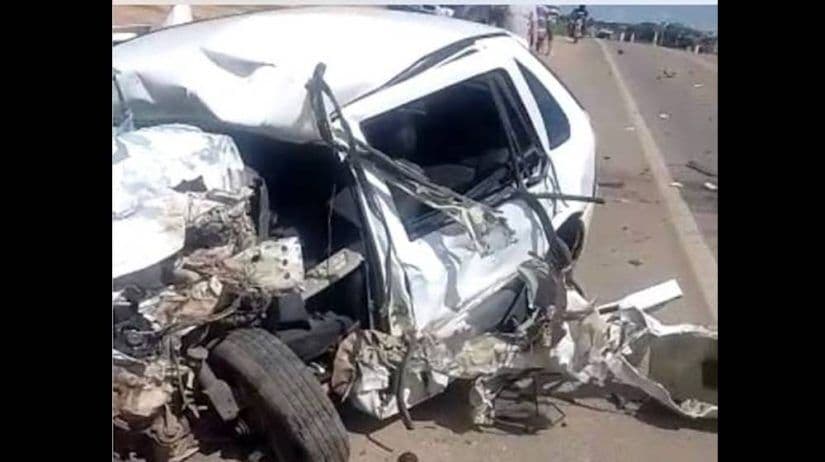 Rapaz morre após colisão frontal entre carro e caminhão em Cajazeiras