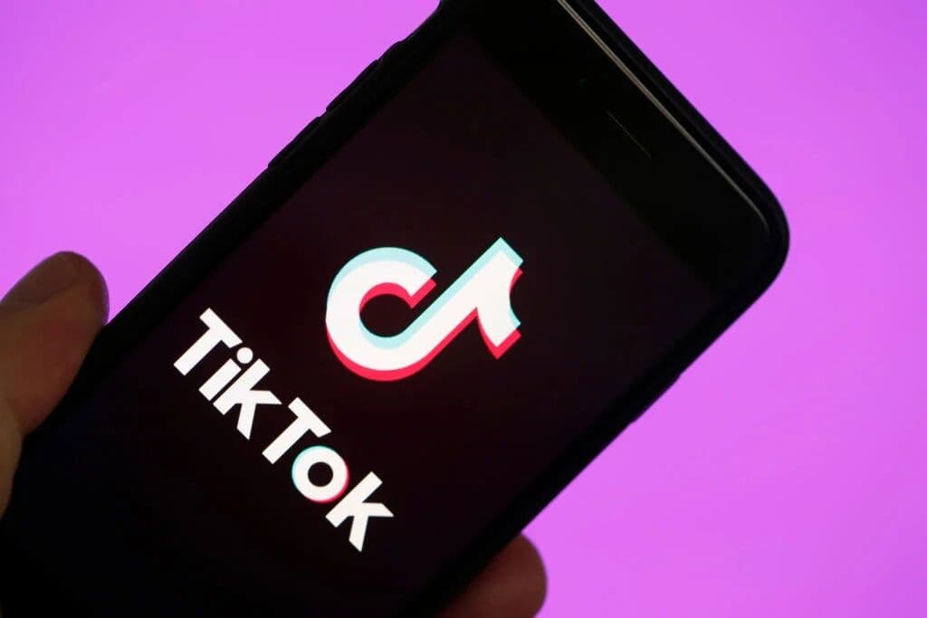 Câmara dos EUA aprova projeto de lei que pode proibir TikTok no país