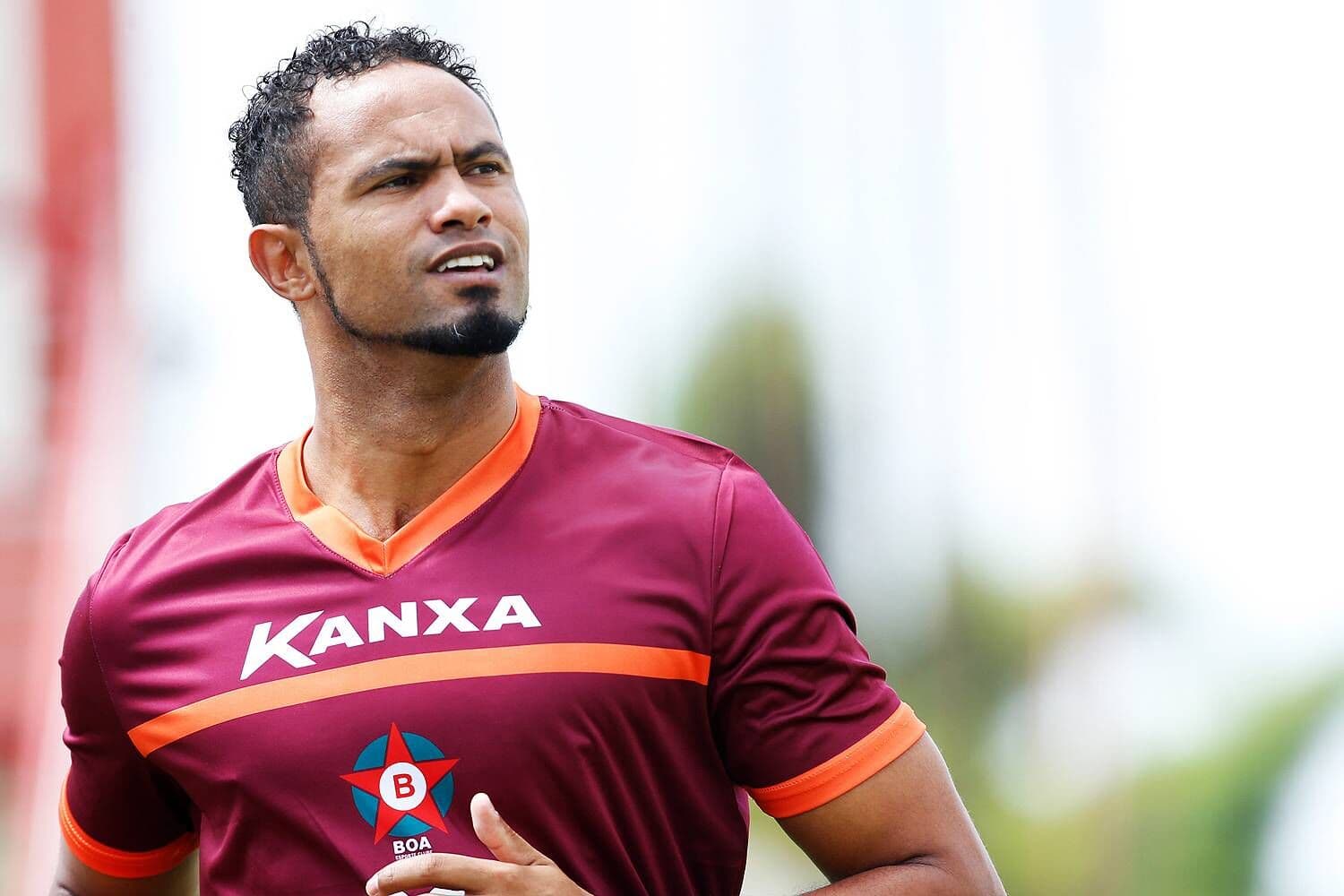 Goleiro Bruno consegue habeas corpus no STF e deve sair da cadeia