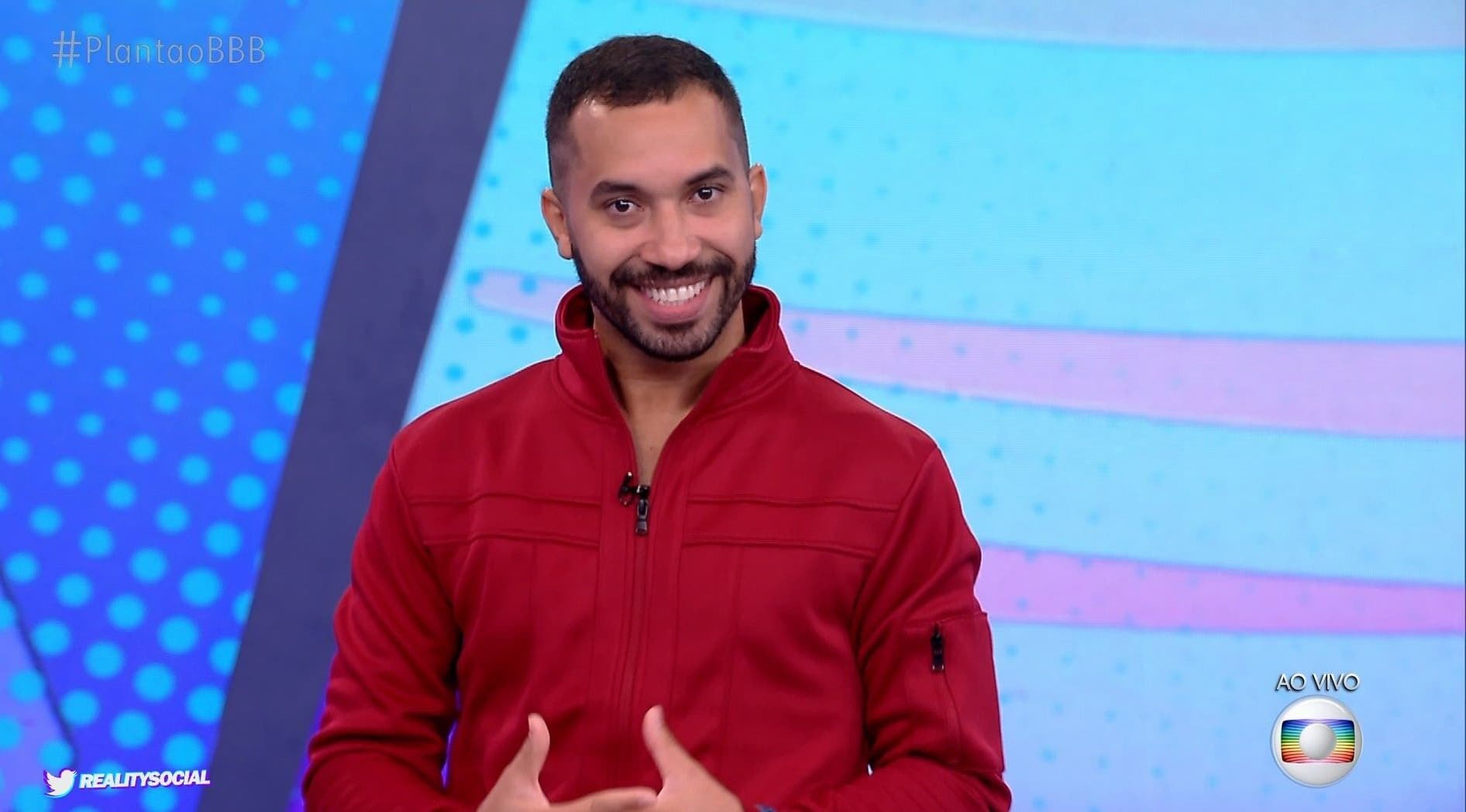 Milionário, Gil do Vigor se diz feliz na carreira e na fé, mas ainda à procura da felicidade completa: 'Quero cachorrada com amor'