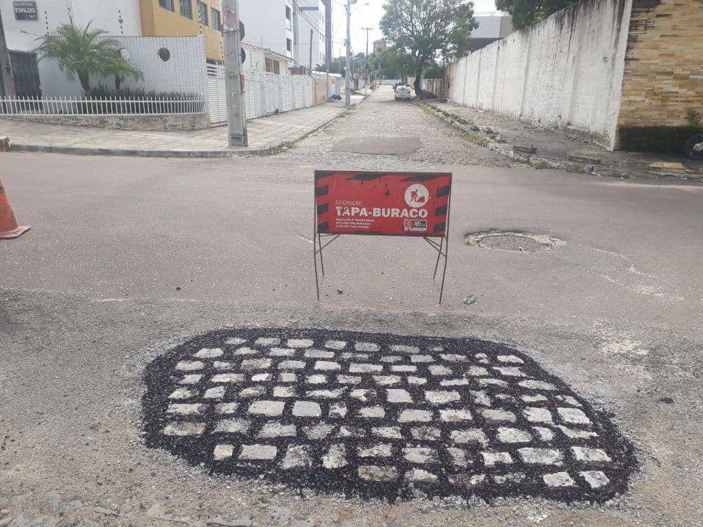 Cícero Lucena assina maior pacote de obras de pavimentação da Capital