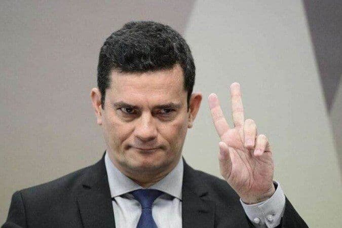 Justiça Eleitoral determina busca e apreensão na casa de Sergio Moro