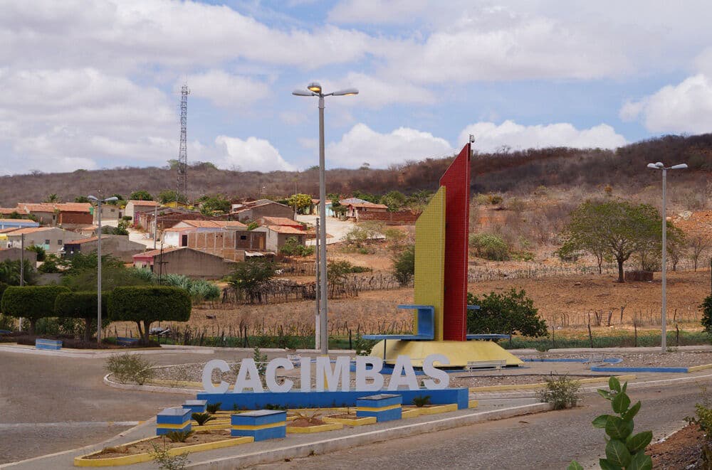 TCE intima prefeito de Cacimbas para explicar não recolhimento de mais de R$ 2,6 milhões em contribuições previdenciárias e maus resultados do IDEB