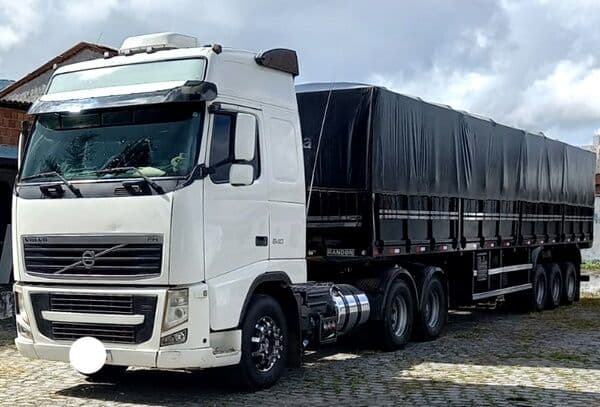 Duas carretas são apreendidas com documento fiscal irregular na Paraíba