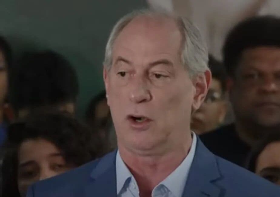 Lula está destruindo todos os partidos que possam fazer sombra a ele, diz Ciro Gomes