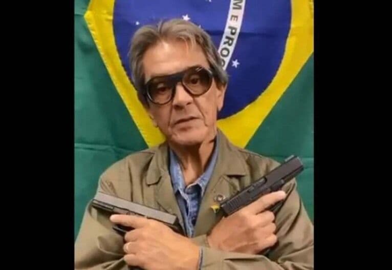 Polícia Federal prende Roberto Jefferson no inquérito das milícias digitais