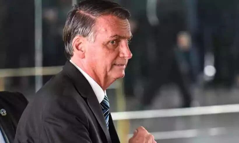 Bolsonaro é atendido no Hospital das Forças Armadas com dores abdominais