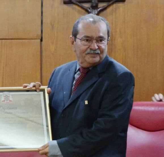 Mulher é enterrada viva na Bahia e corpo é achado revirado dentro de caixão, diz família