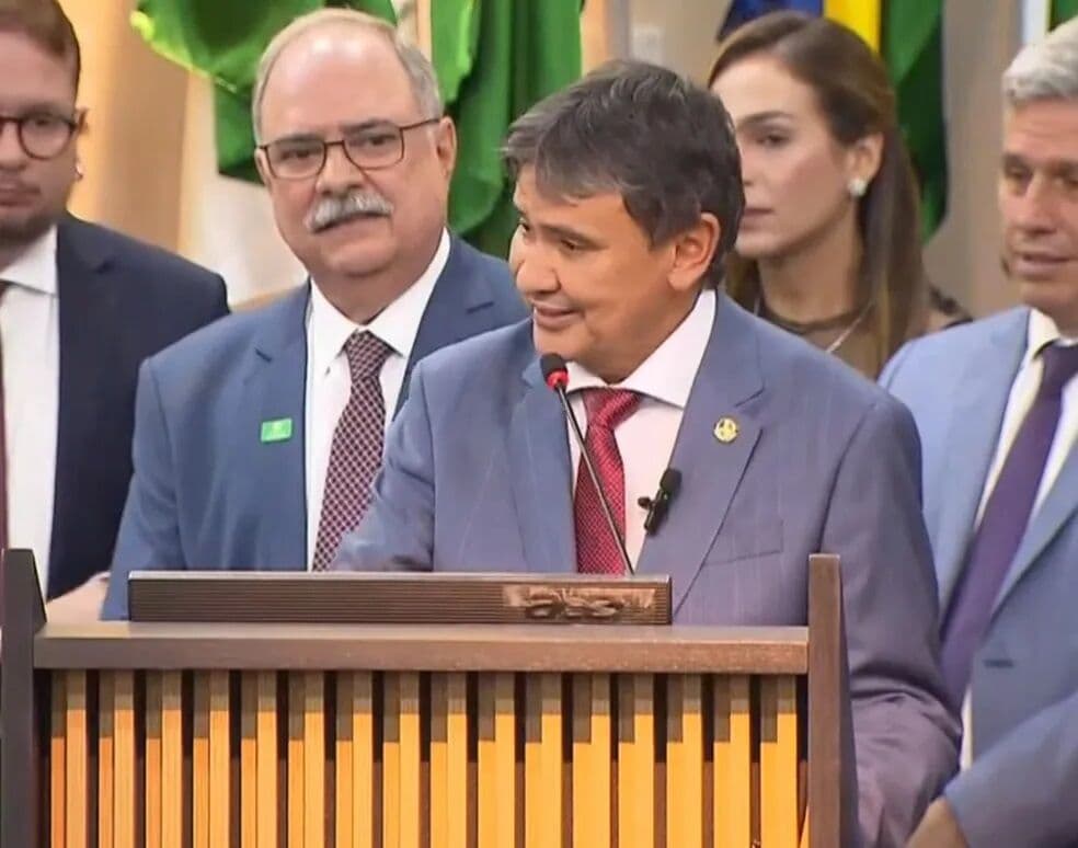 Wellington Dias assume pasta do Desenvolvimento Social e diz que vai atualizar Cadastro Único