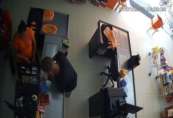 Três homens são presos acusados de assaltar supermercado em Lucena