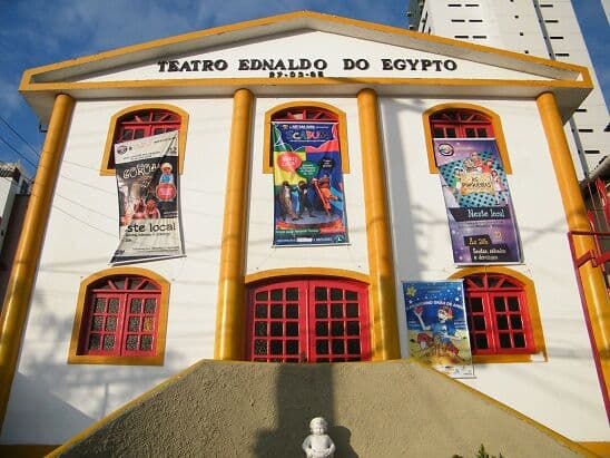 Clássicos serão encenados no Teatro Ednaldo do Egypto para alunos dos Centros Municipais de Educação Infantil