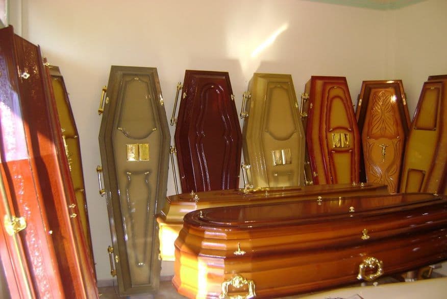 PF prende dupla que lucrou R$ 350 milhões levando cocaína em caixões